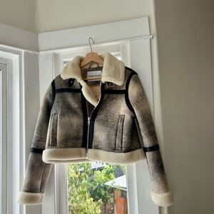 Stand studio shearling cropped jacket
